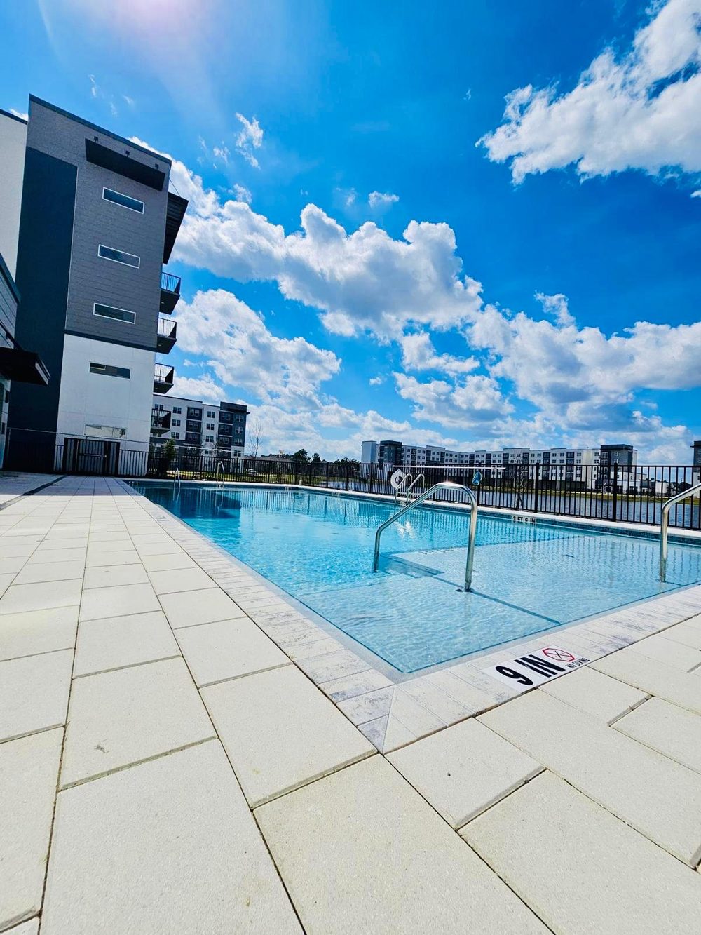 Piscina estilo resort de Millenia Park